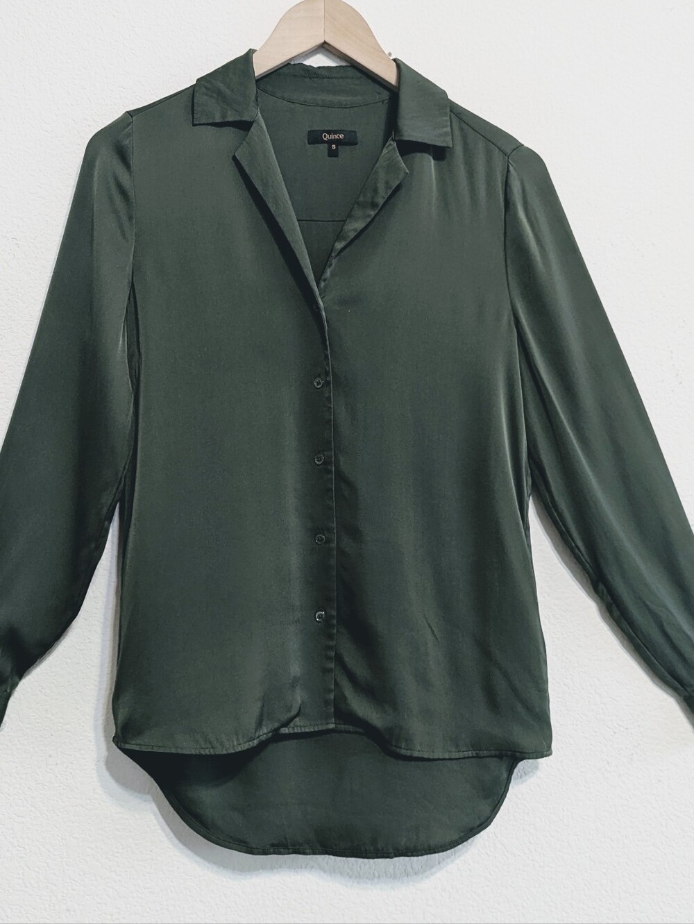 Quince Washable Stretch Silk Notch Collar Blouse Basil Green Small Long Sleeve - Picture 2 of 7